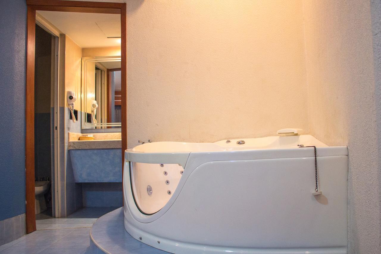 Autohotel Ilussion Córdoba Esterno foto